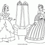 Kıyafetler deneniyor